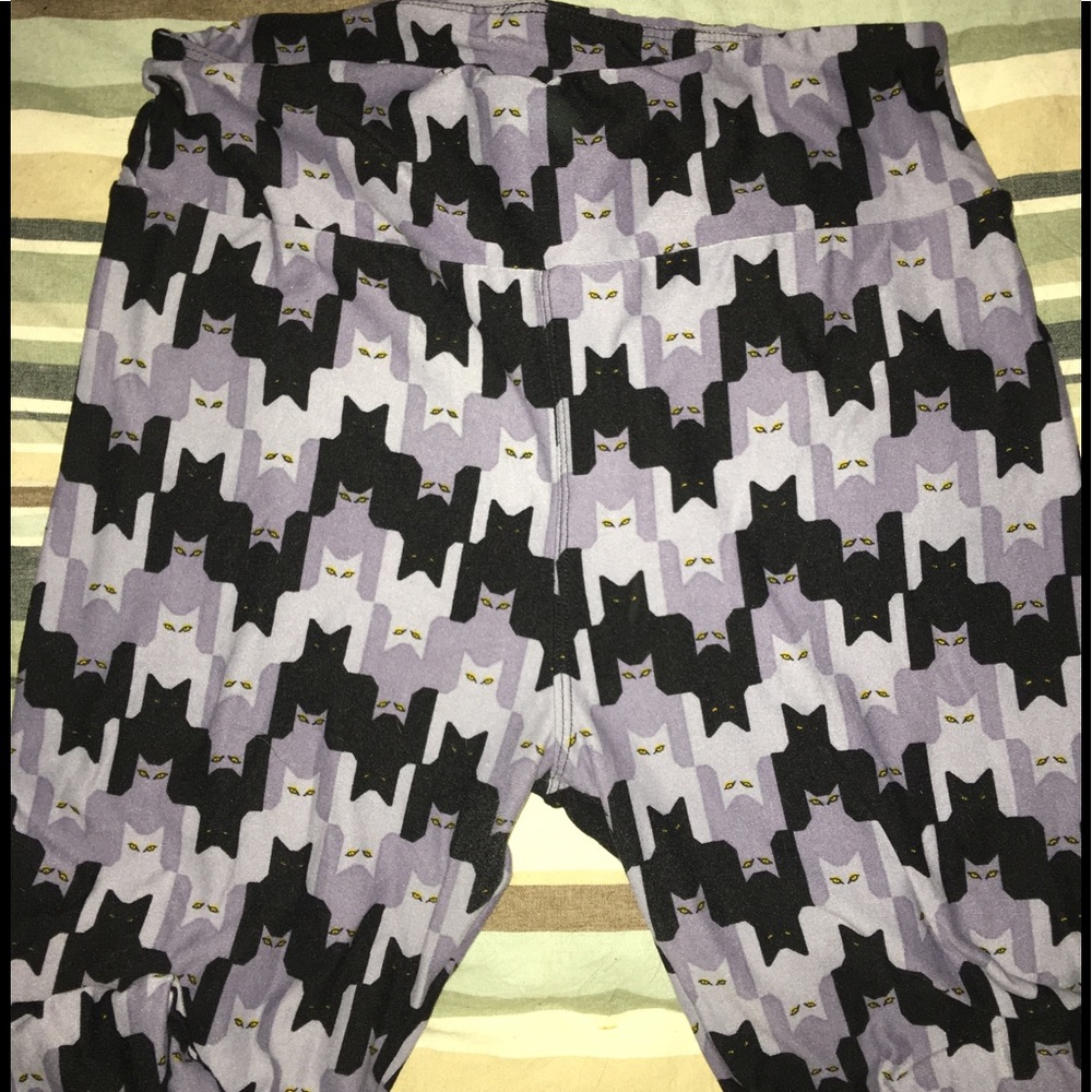 LuLaroe one size Bat leggings